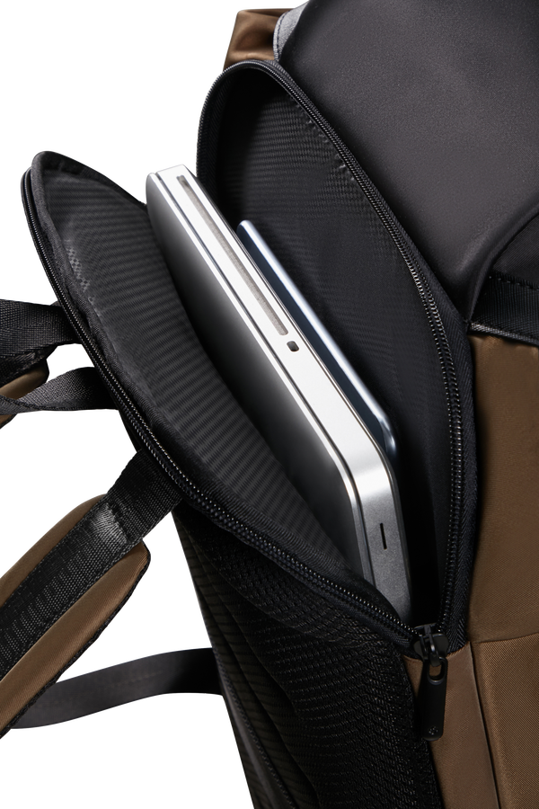 Samsonite Relyon Backpack M 15.6'' with flap  Marrón