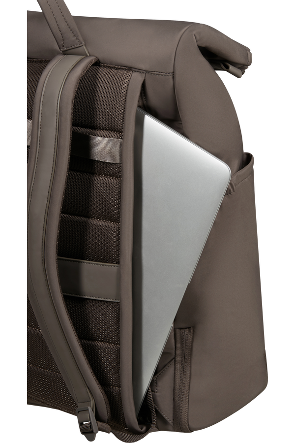 Essentis Mochila 15.6"