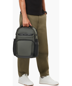 Pro-DLX 6 Mochila 15.6" 43 x 30 x 15 cm | 1.2 kg