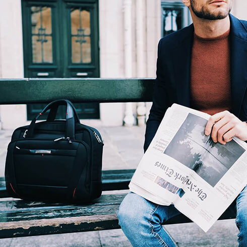 mysamsonite Light & Strong. Seriously. #TheSeriousTraveller #MySamsonite