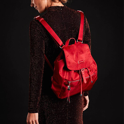 mysamsonite Light & Strong. Seriously. #TheSeriousTraveller #MySamsonite